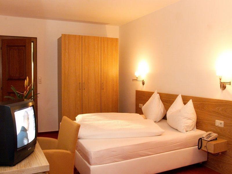 Hotel Schoenblick ツェル アム ゼー エクステリア 写真
